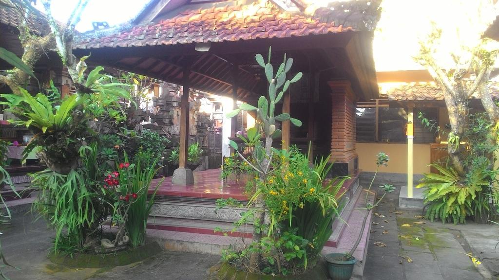 Liang House And Hostel Ubud Exterior foto