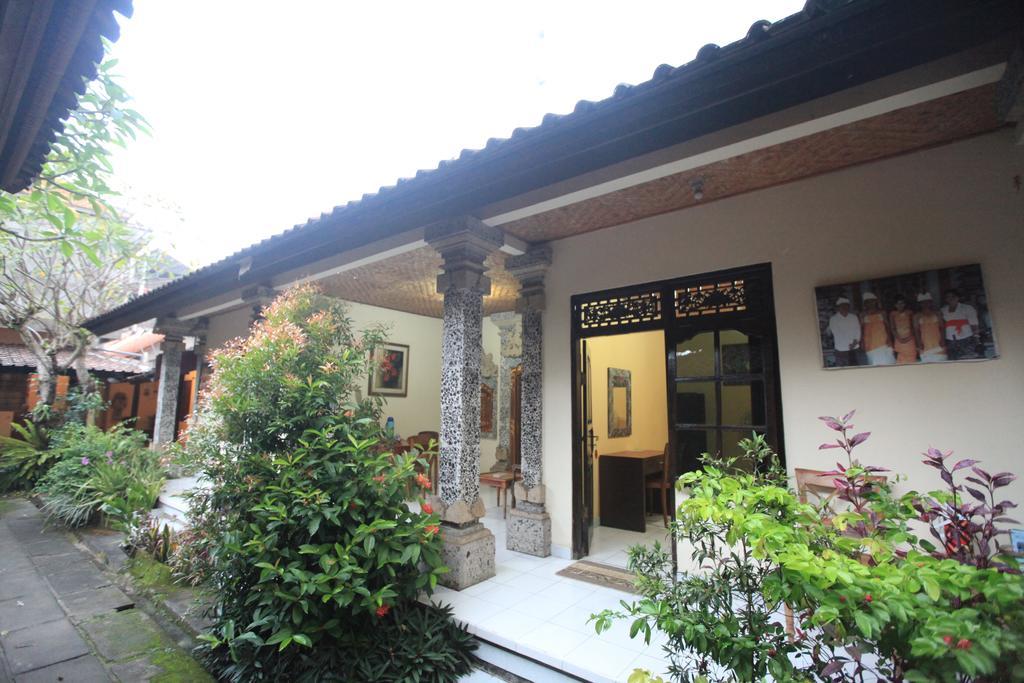 Liang House And Hostel Ubud Exterior foto