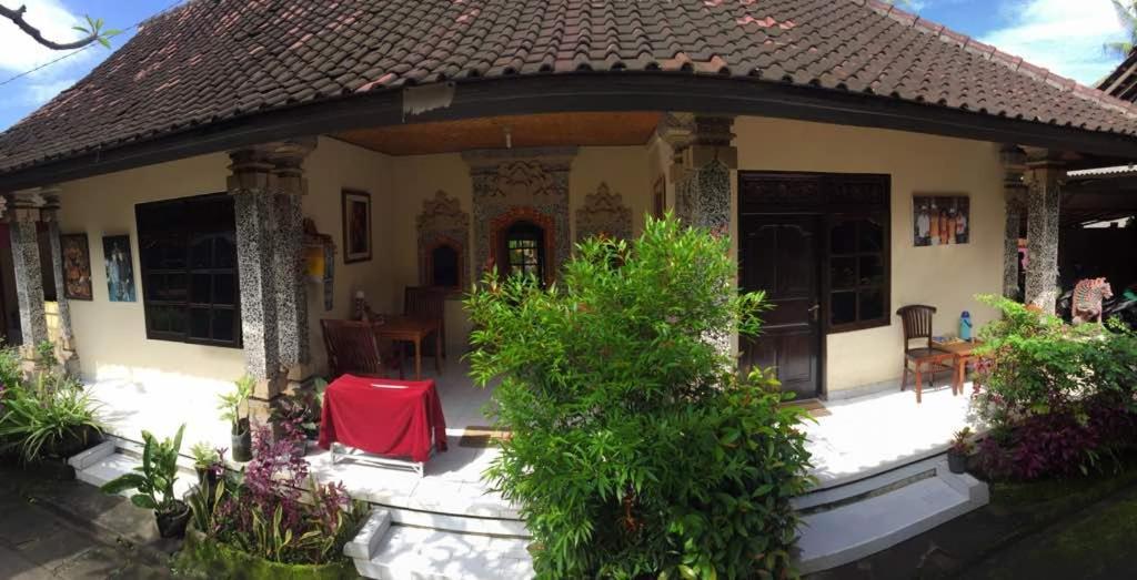 Liang House And Hostel Ubud Exterior foto